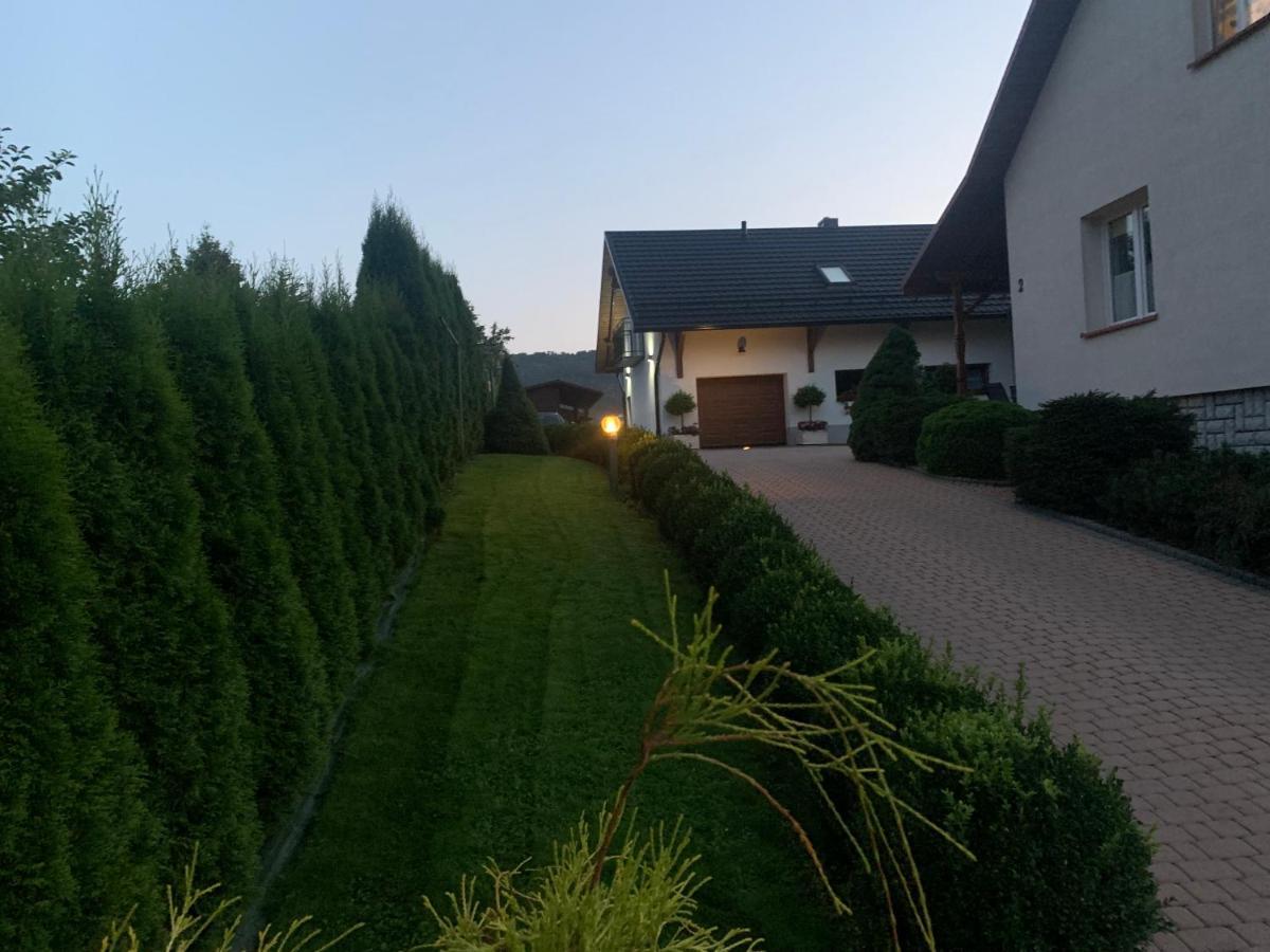 Apartamenty Rownia 2 Ustrzyki Dolne Esterno foto